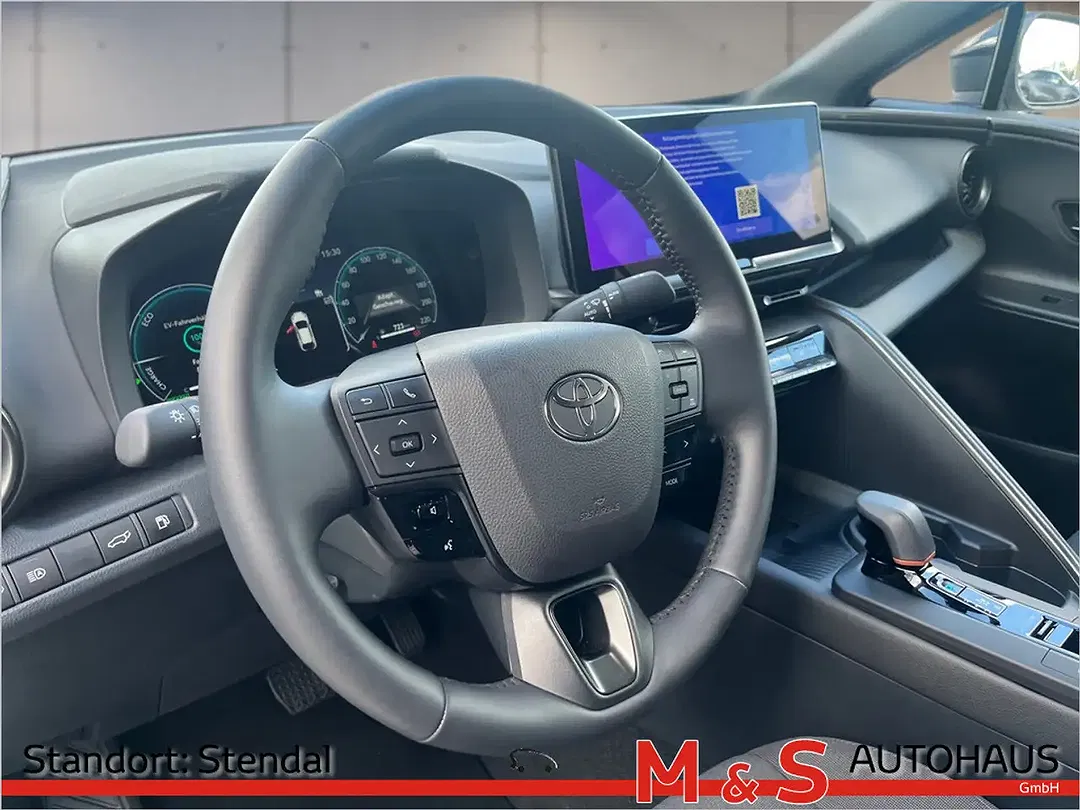 Toyota C-HR - Thumbnail 10