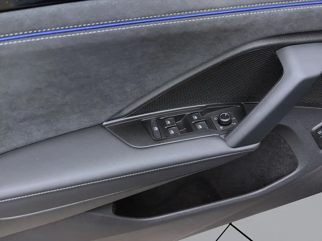 Volkswagen Tiguan - Thumbnail 11