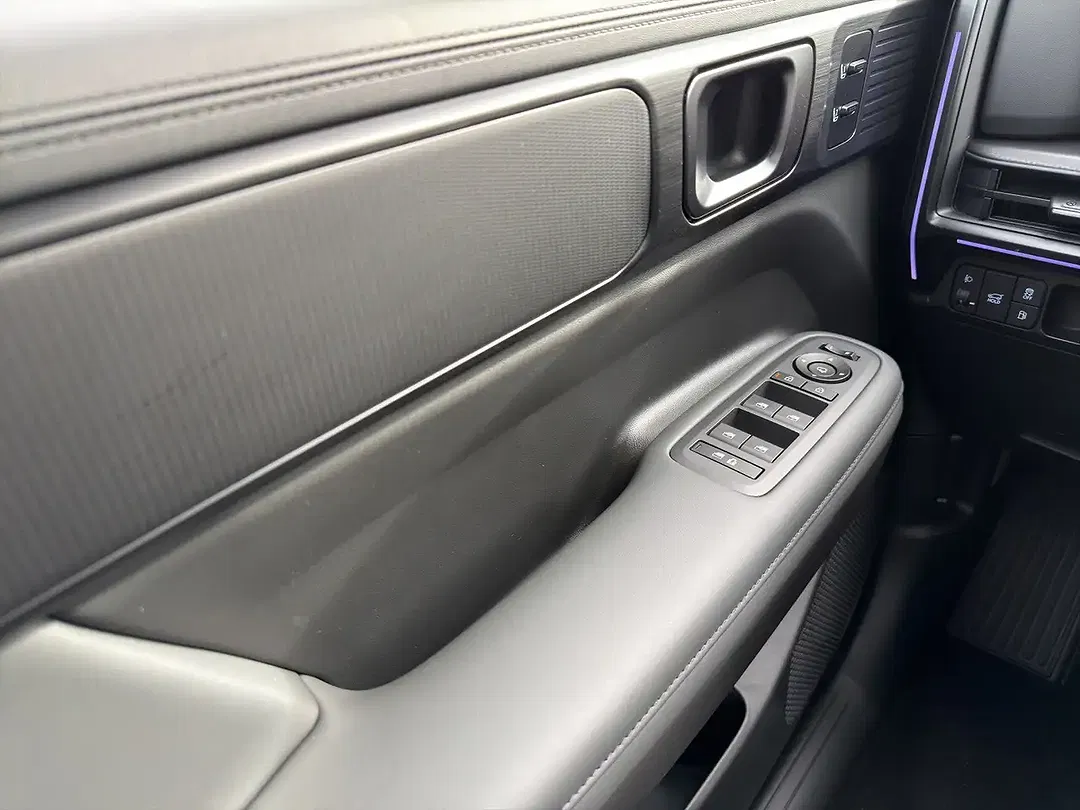 Hyundai SANTA FE - Thumbnail 13