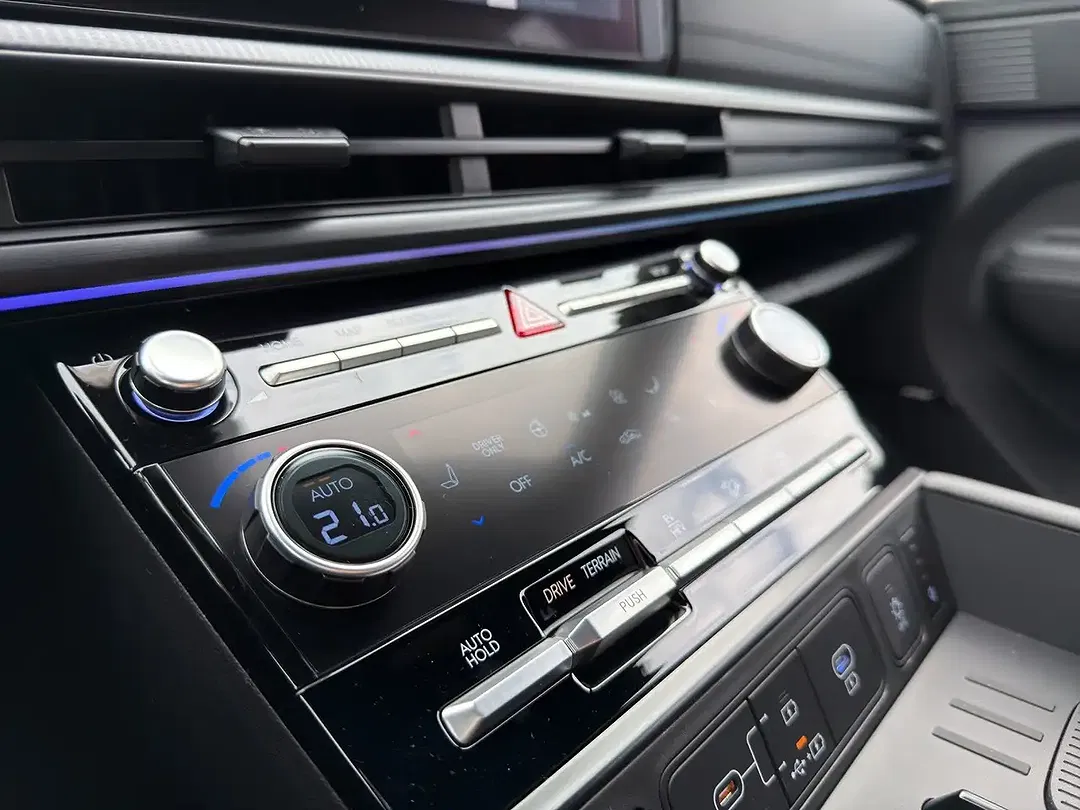 Hyundai SANTA FE - Thumbnail 14