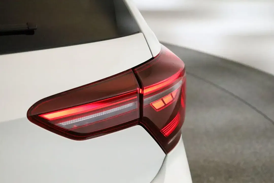 Volkswagen Polo - Thumbnail 13