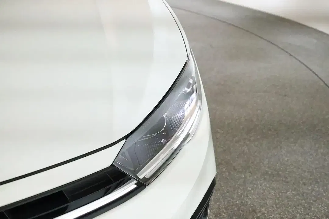 Volkswagen Polo - Thumbnail 9