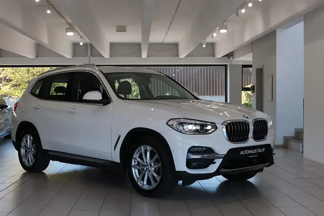 BMW X3 - Thumbnail 2