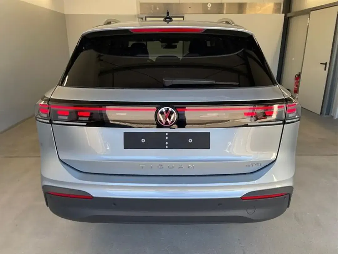 Volkswagen Tiguan - Thumbnail 7