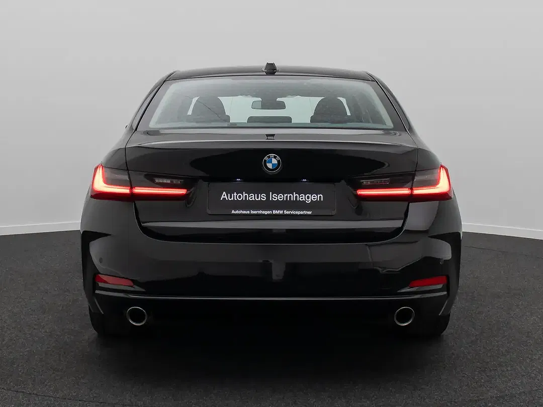 BMW 318 - Thumbnail 8