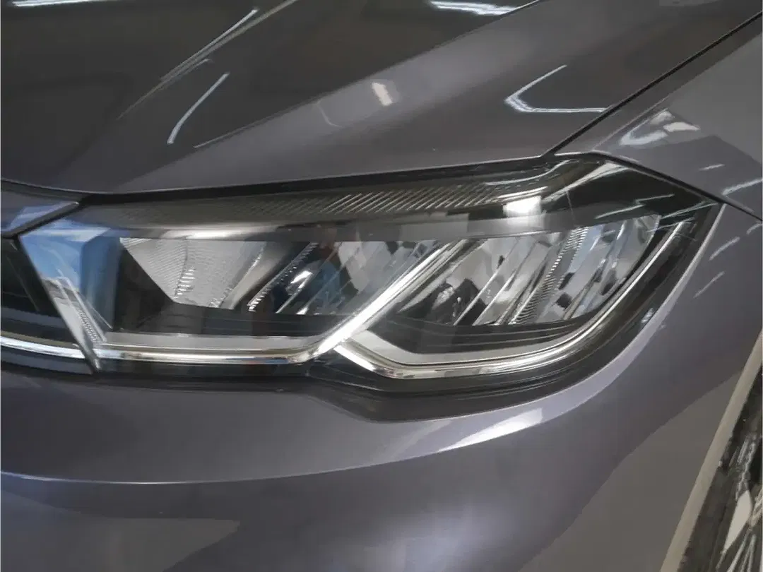 Volkswagen Polo - Thumbnail 7