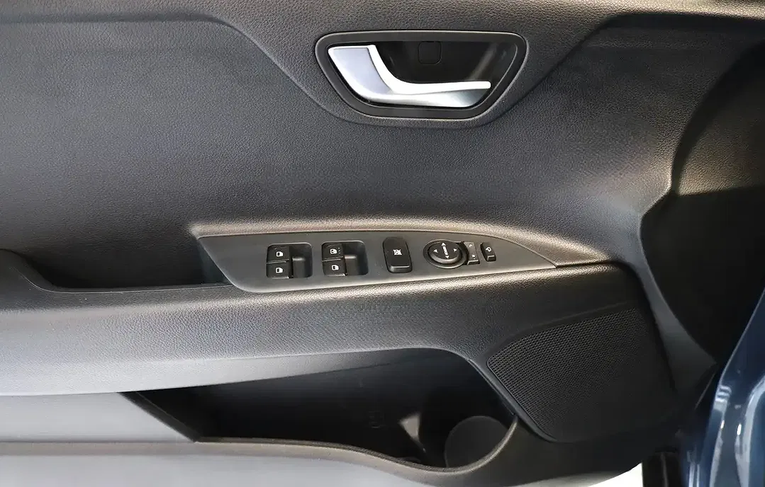 Kia Stonic - Thumbnail 13