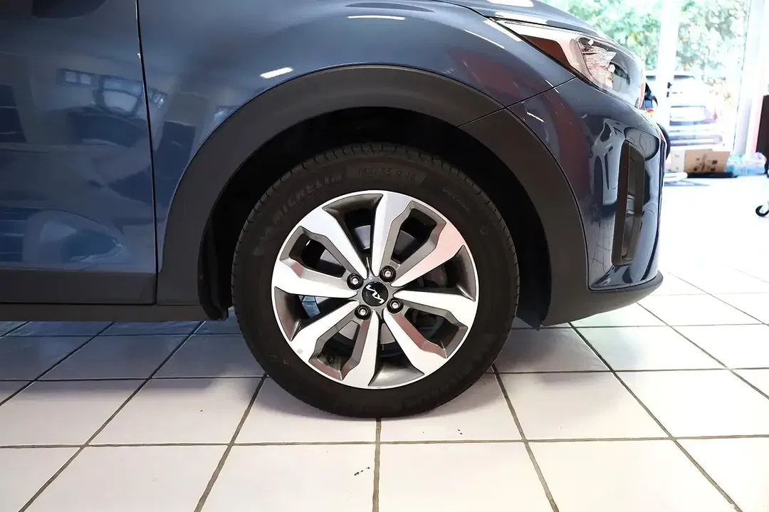 Kia Stonic - Thumbnail 4