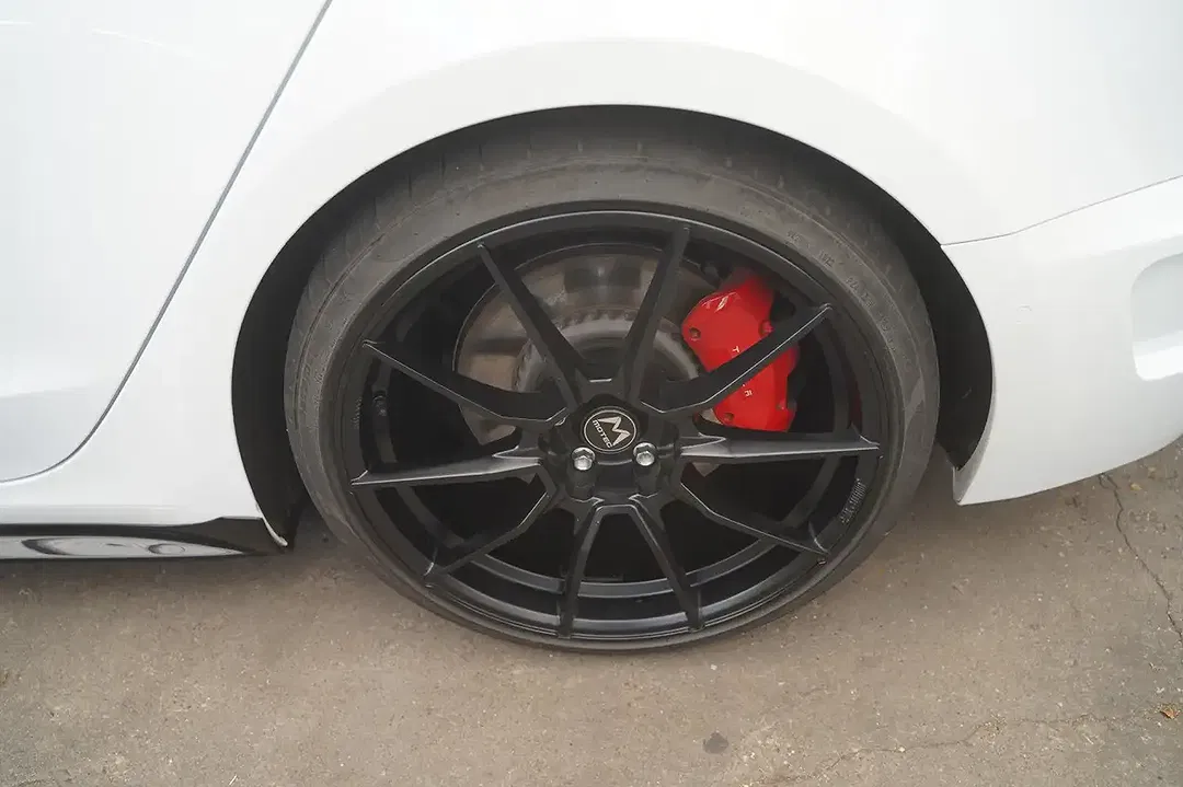 Tesla Model 3 - Thumbnail 20