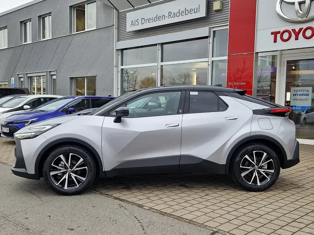 Toyota C-HR - Thumbnail 5