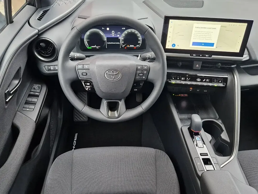 Toyota C-HR - Thumbnail 9