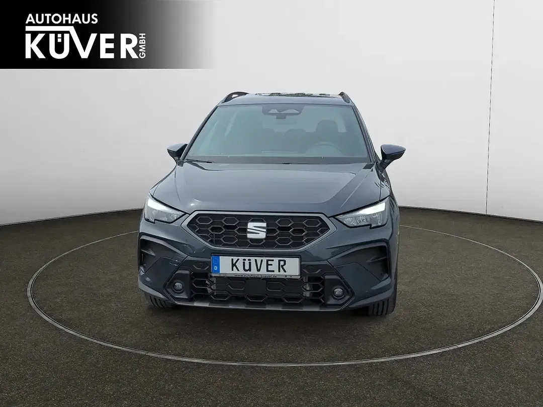 SEAT Arona - Thumbnail 2