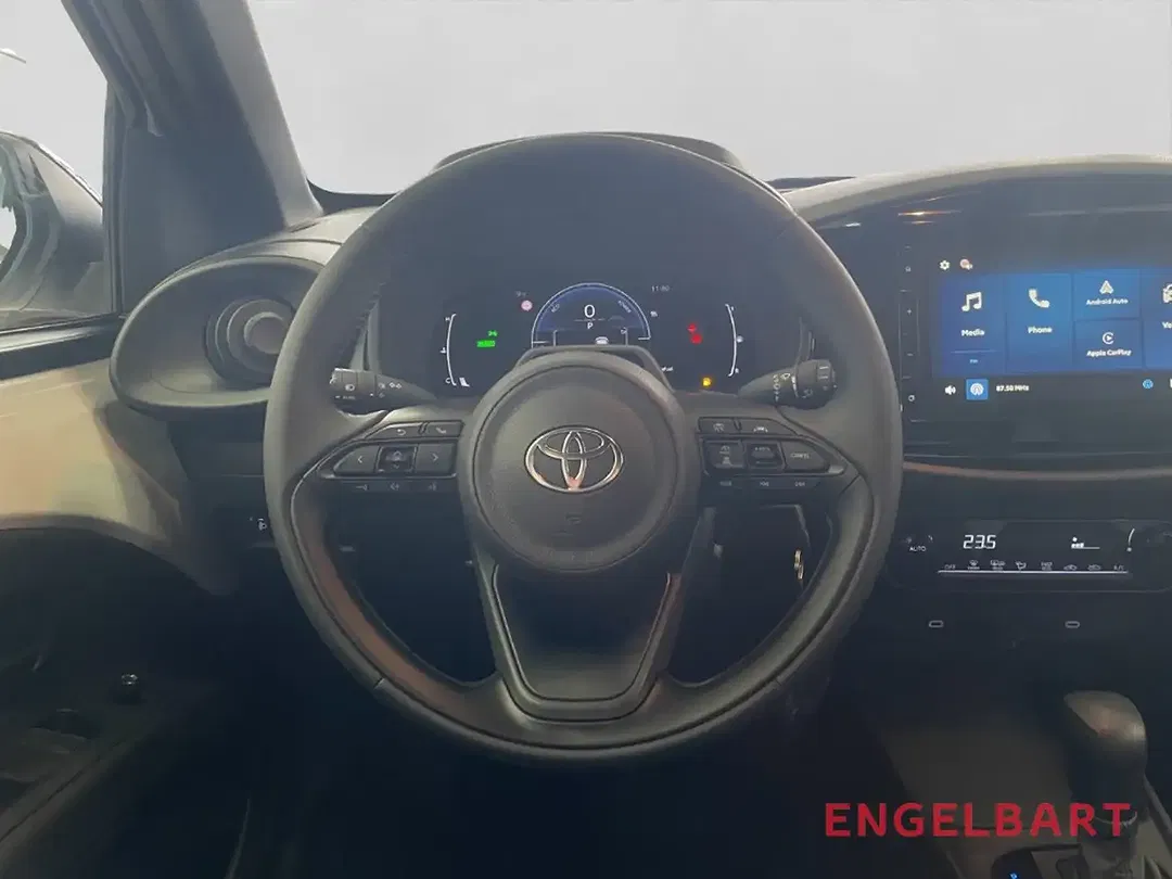 Toyota Aygo X - Thumbnail 7