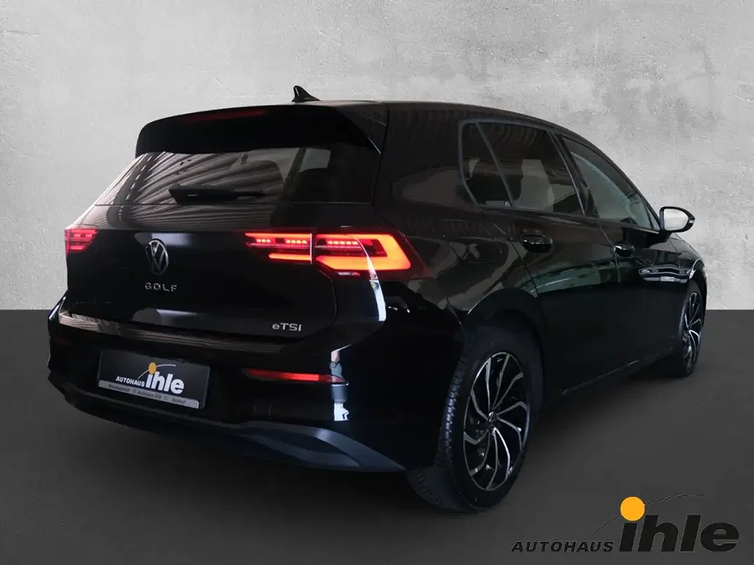 Volkswagen Golf - Thumbnail 3