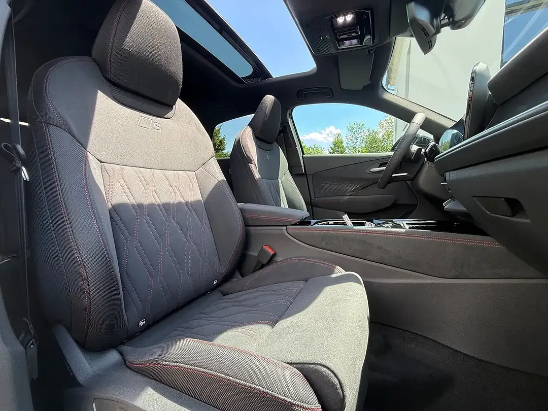 Audi Q3 - Thumbnail 2