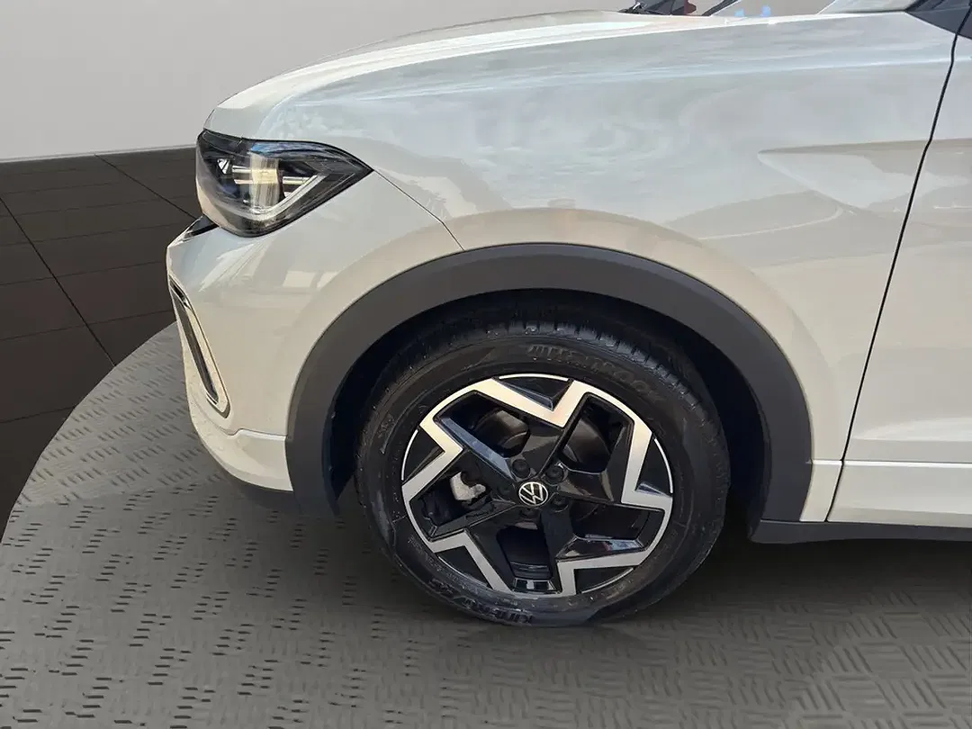 Volkswagen T-Cross - Thumbnail 3