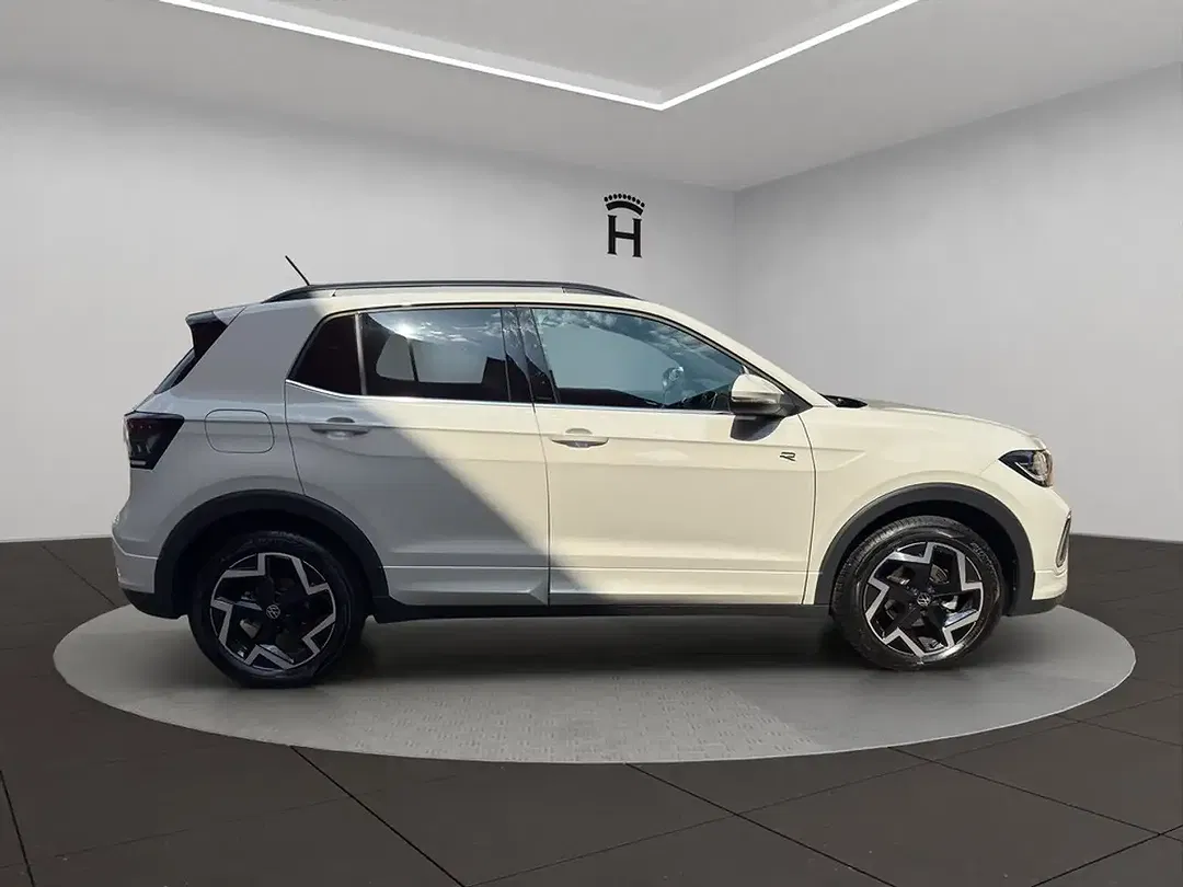 Volkswagen T-Cross - Thumbnail 7