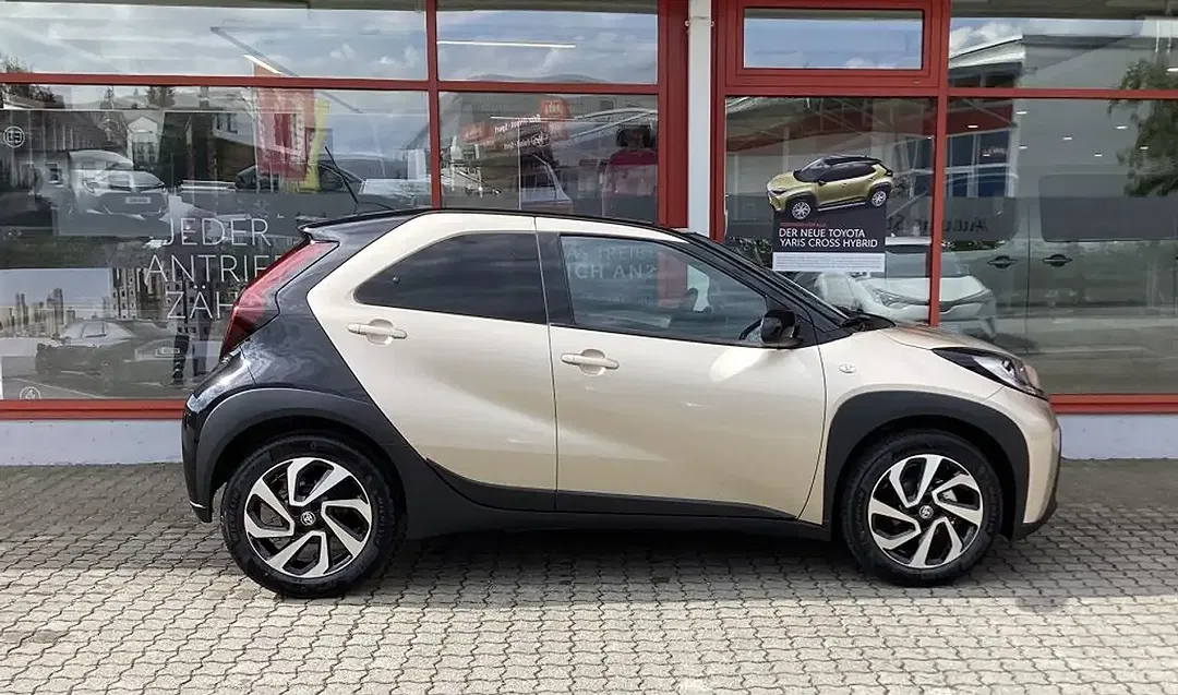 Toyota Aygo X - Thumbnail 4