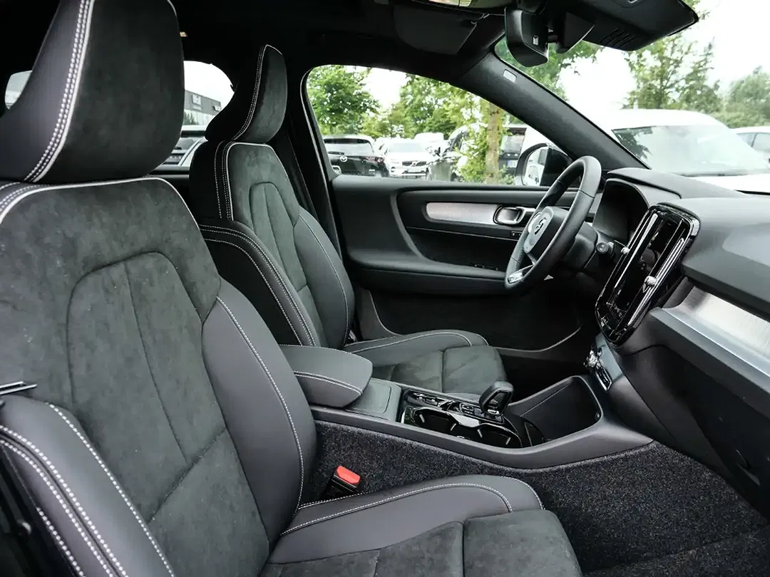 Volvo XC40 - Thumbnail 12