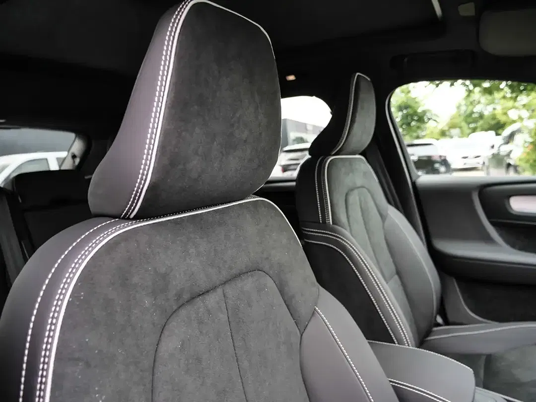 Volvo XC40 - Thumbnail 13
