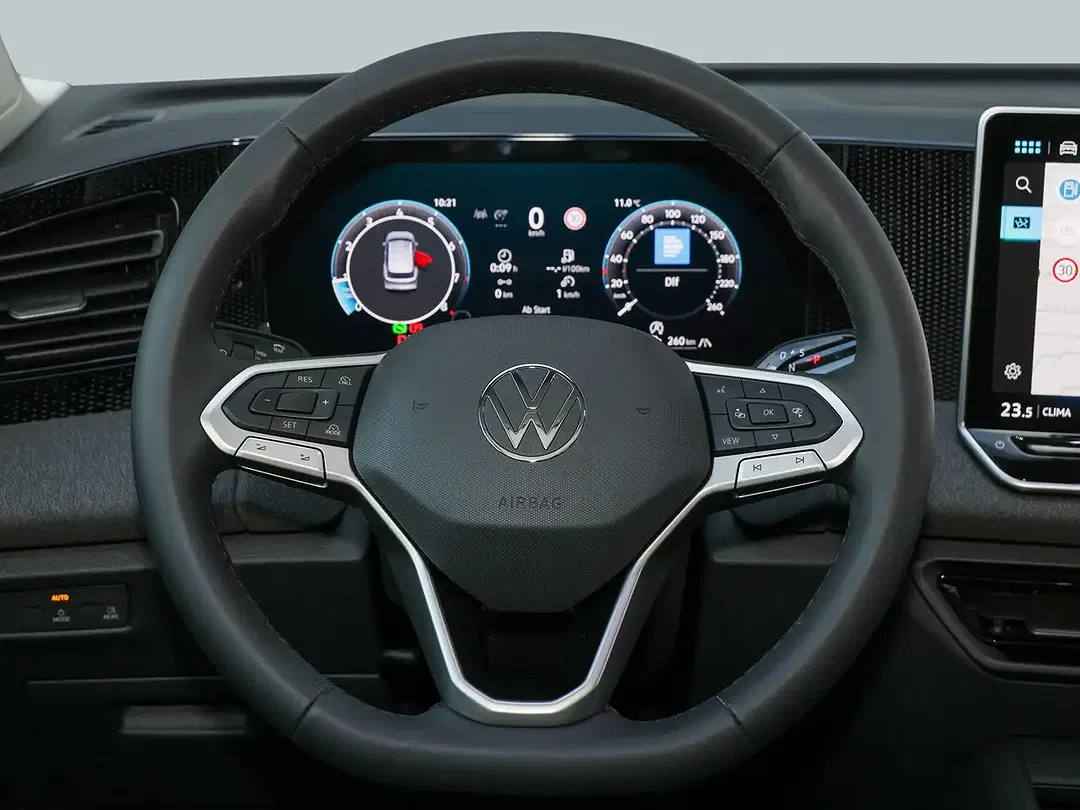 Volkswagen Tiguan - Thumbnail 12