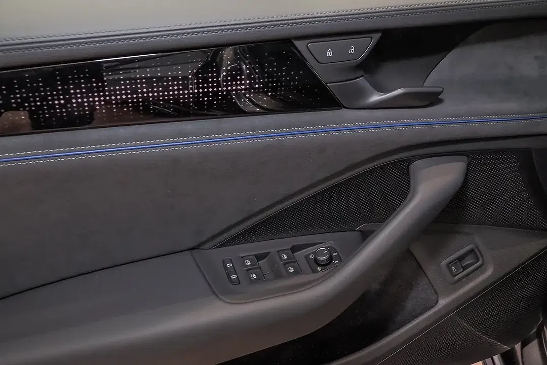 Volkswagen Passat - Thumbnail 15