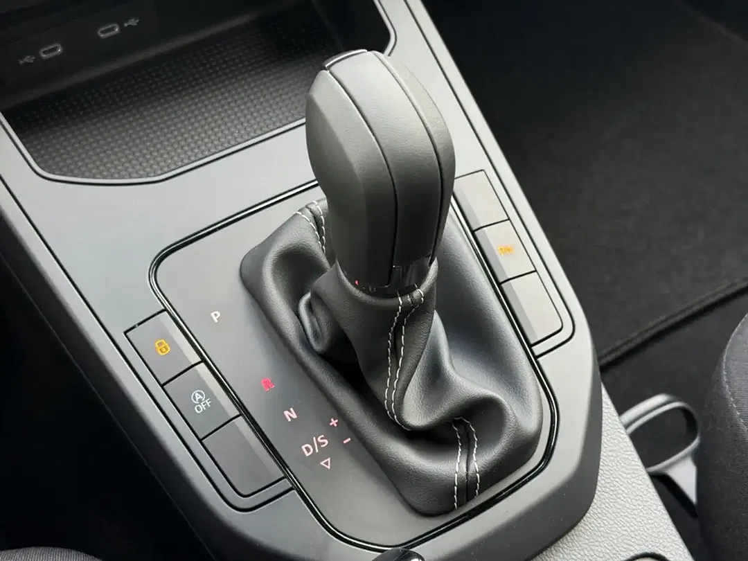 SEAT Ibiza - Thumbnail 13