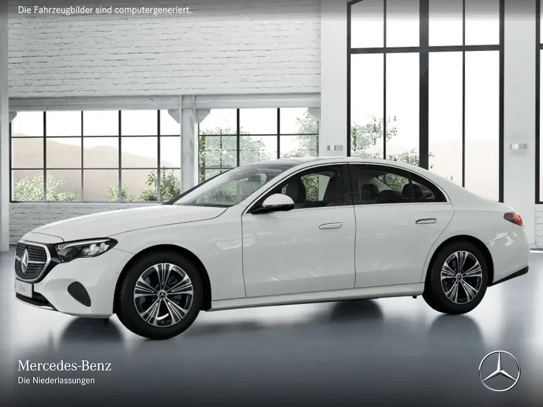 Mercedes-Benz E 220 - Thumbnail 2