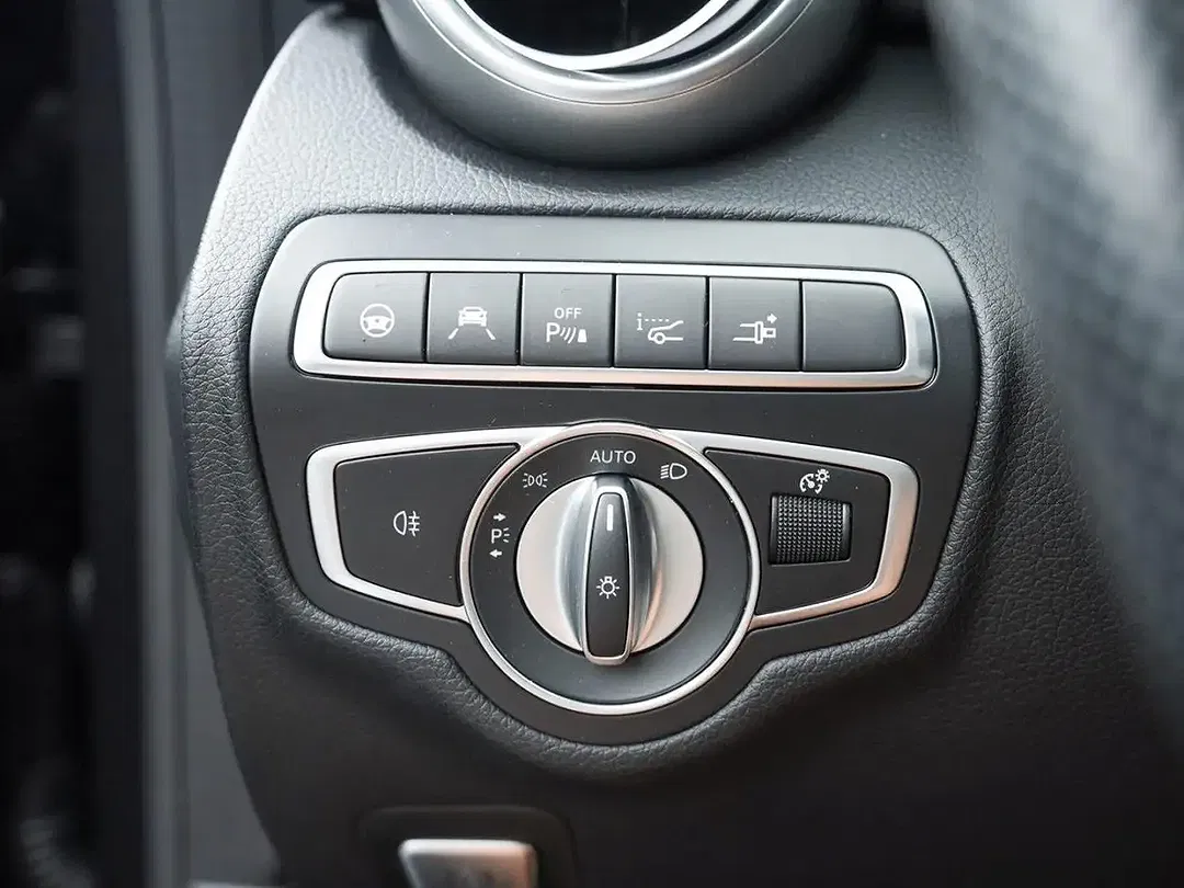 Mercedes-Benz C 43 AMG - Thumbnail 10