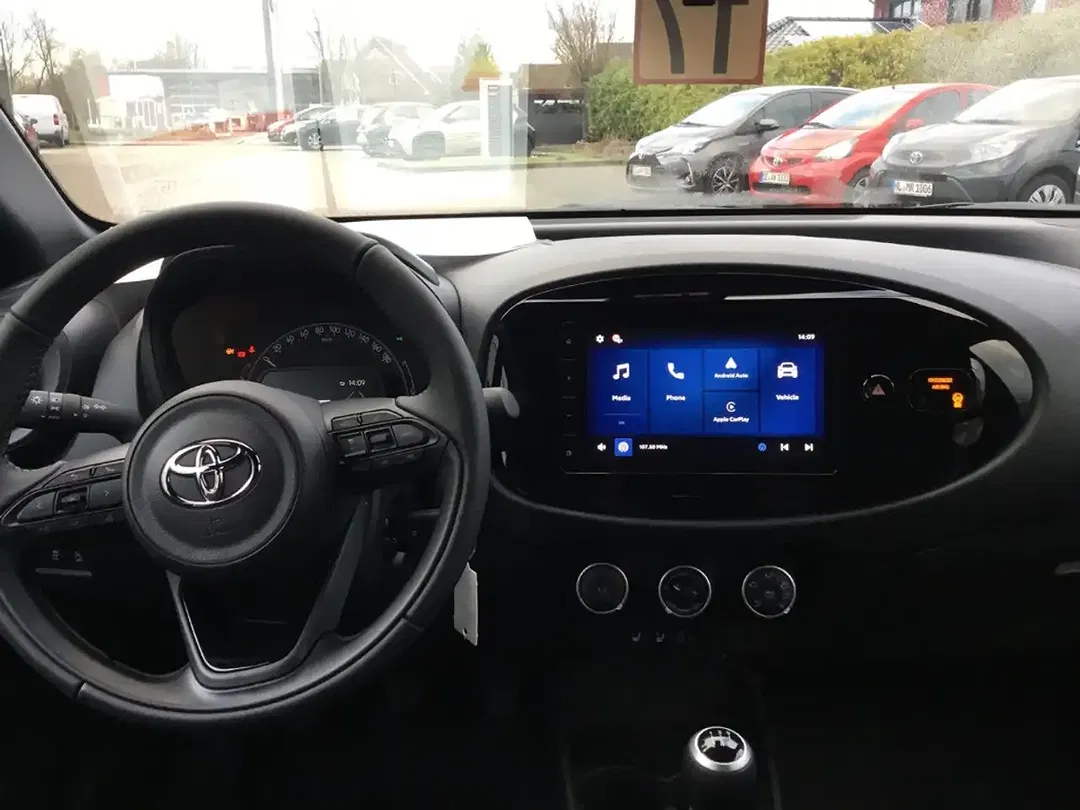 Toyota Aygo X - Thumbnail 9