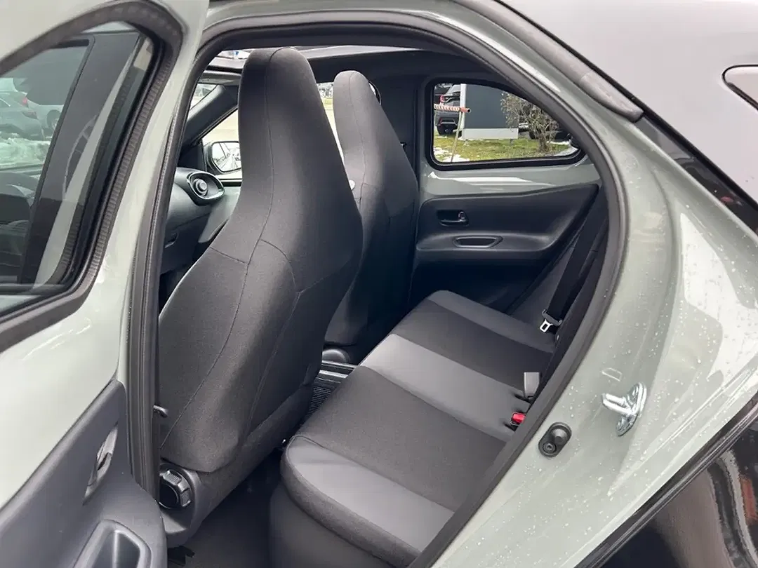 Toyota Aygo X - Thumbnail 10