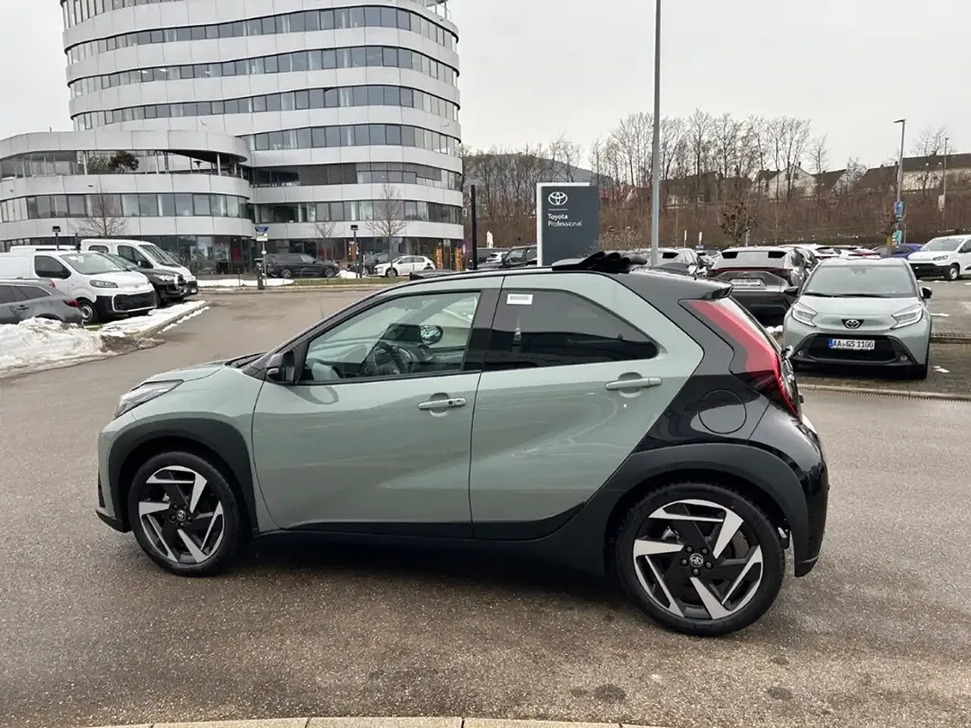 Toyota Aygo X - Thumbnail 6