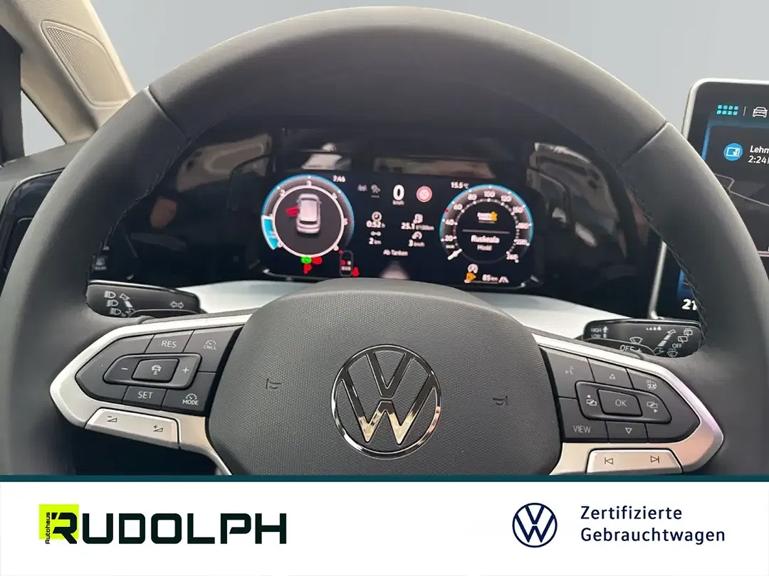 Volkswagen Golf - Thumbnail 12