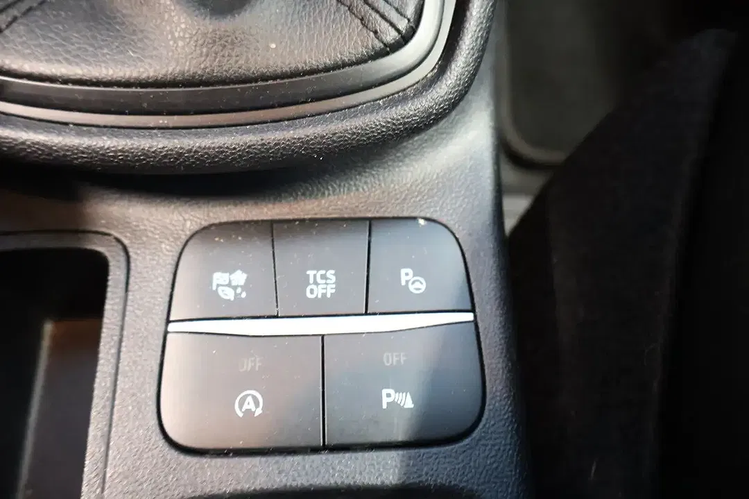 Ford Fiesta - Thumbnail 19