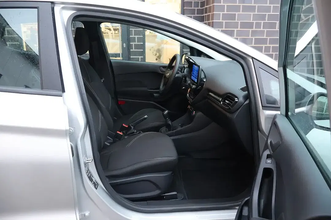 Ford Fiesta - Thumbnail 28
