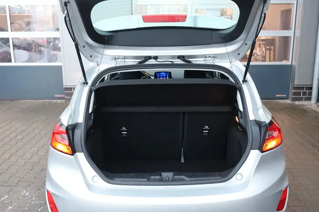 Ford Fiesta - Thumbnail 35