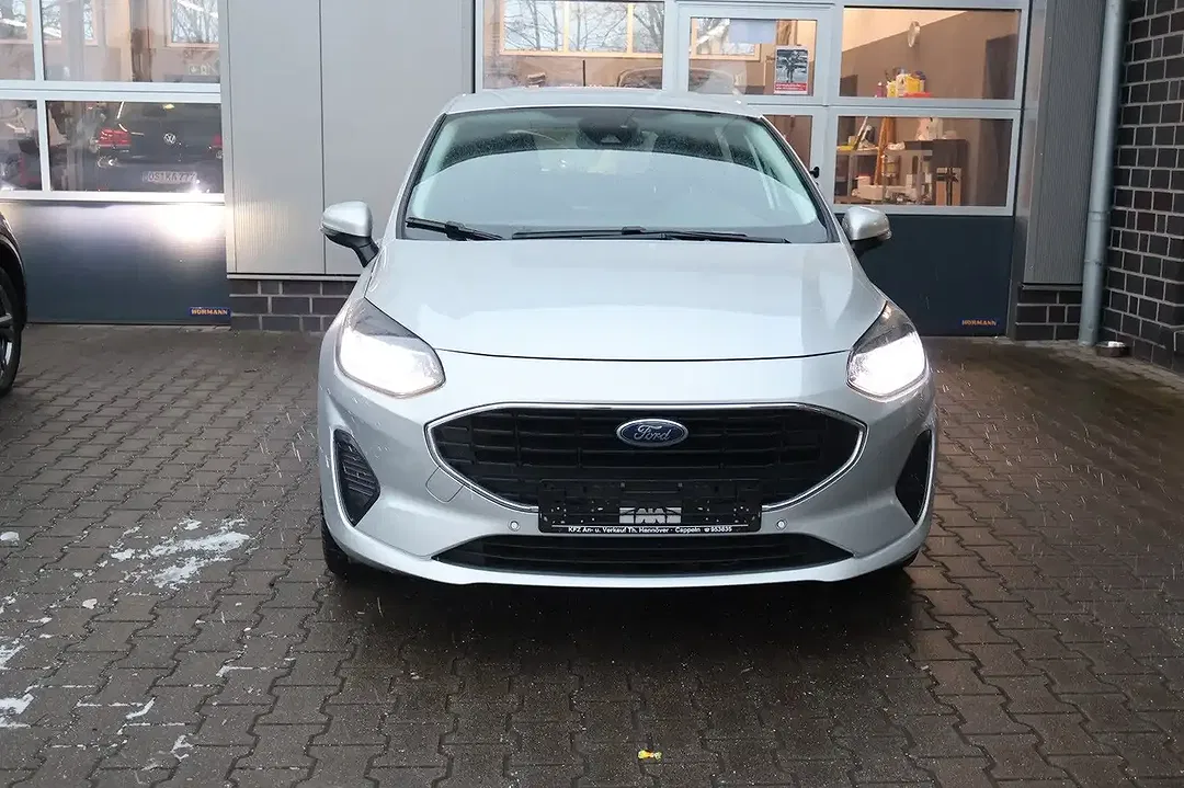 Ford Fiesta - Thumbnail 4