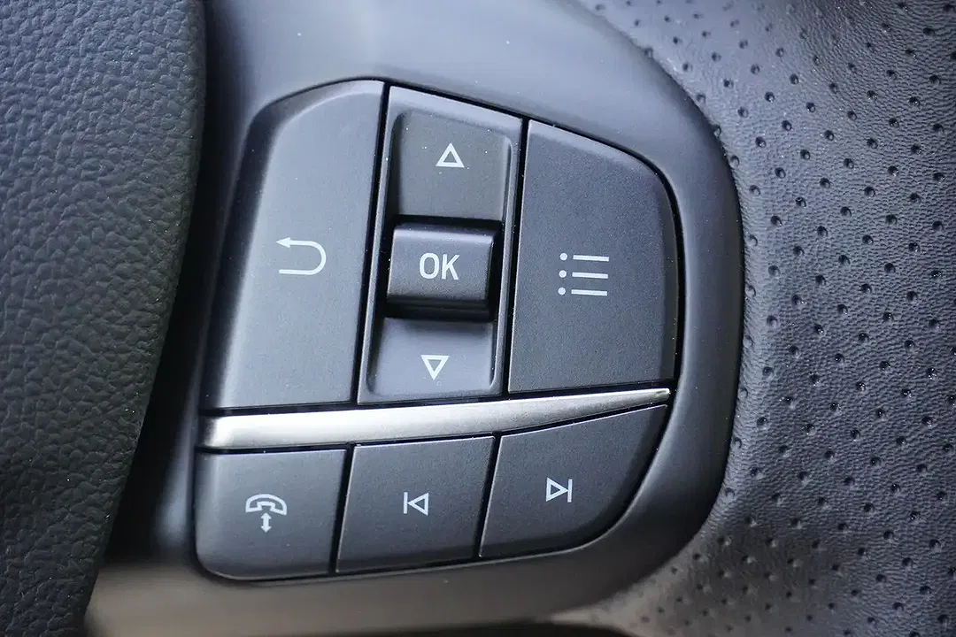 Ford Kuga - Thumbnail 9