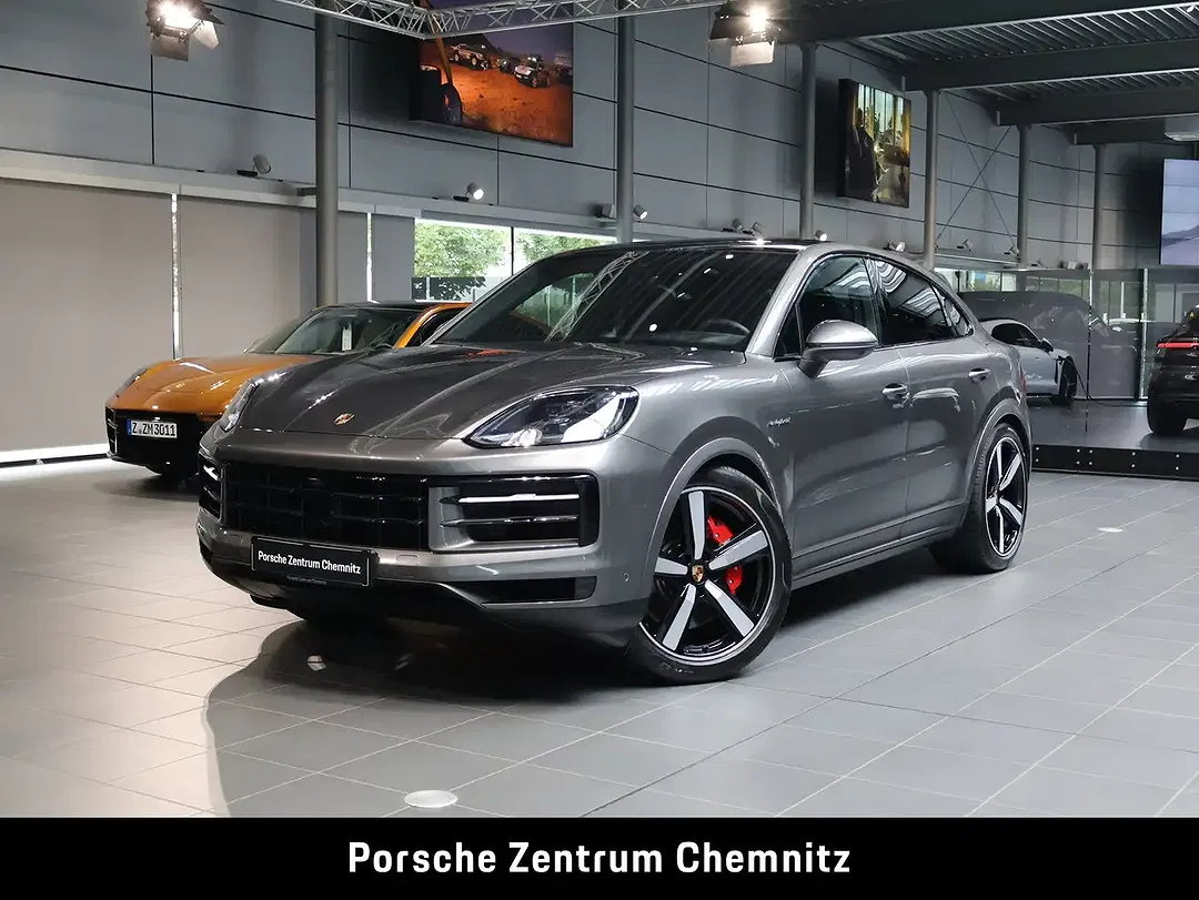 Porsche Cayenne - Thumbnail 1