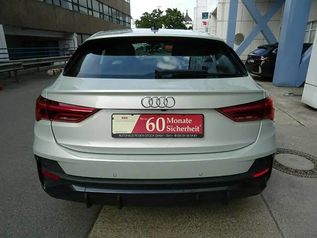 Audi Q3 - Thumbnail 14