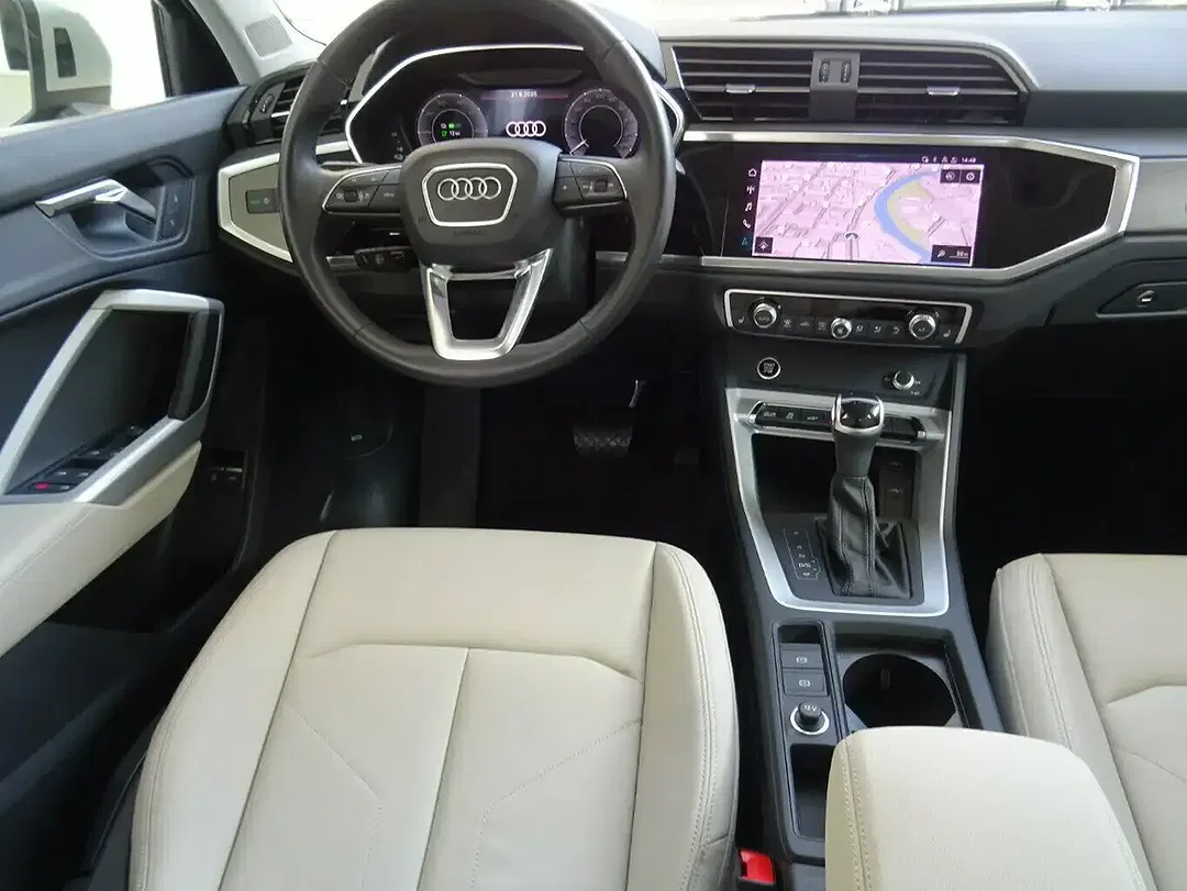 Audi Q3 - Thumbnail 4