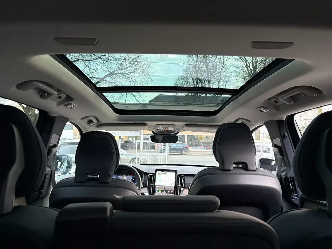 Volvo XC90 - Thumbnail 11