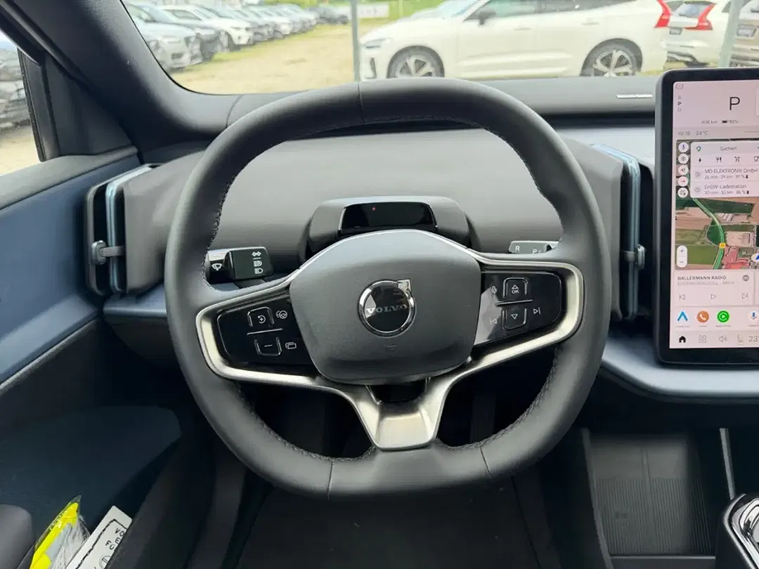 Volvo EX30 - Thumbnail 13