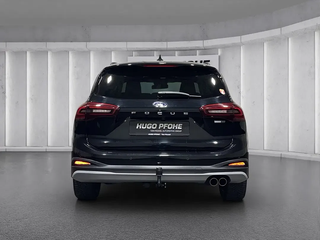 Ford Focus - Thumbnail 4