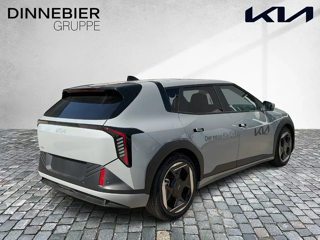 Kia EV4 - Thumbnail 5