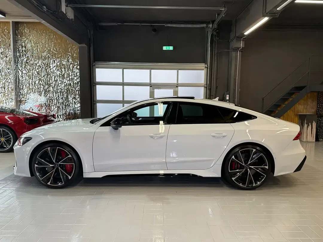 Audi RS7 - Thumbnail 4