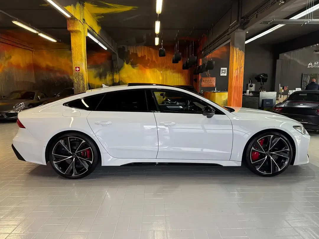 Audi RS7 - Thumbnail 8