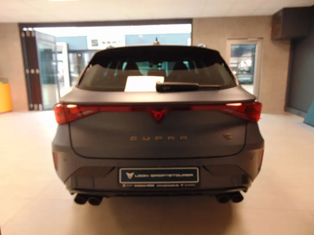 CUPRA Leon - Thumbnail 4
