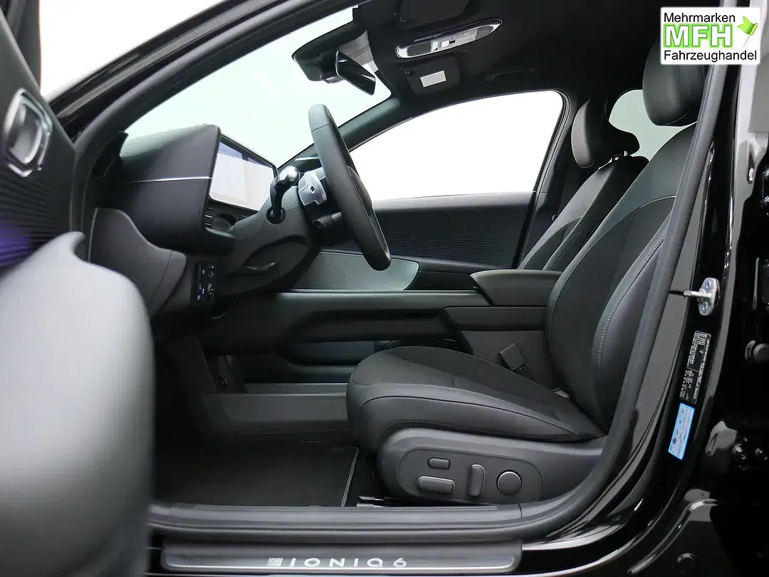 Hyundai IONIQ 6 - Thumbnail 10