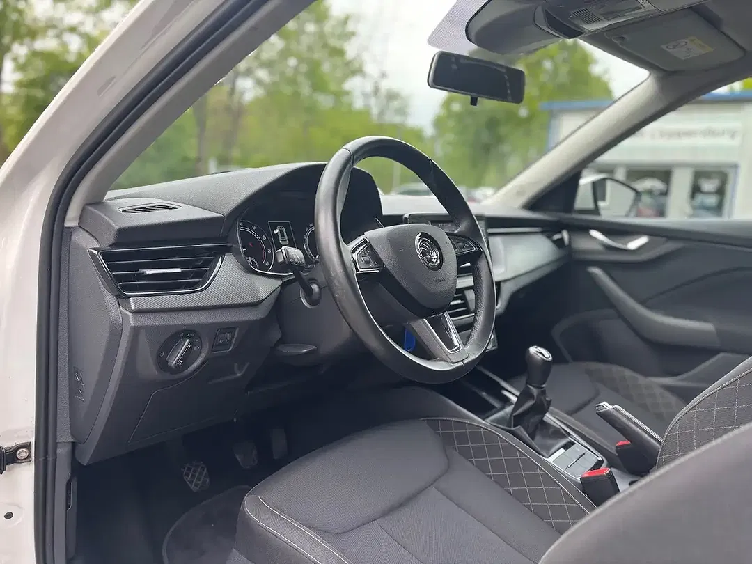 Skoda Kamiq - Thumbnail 7